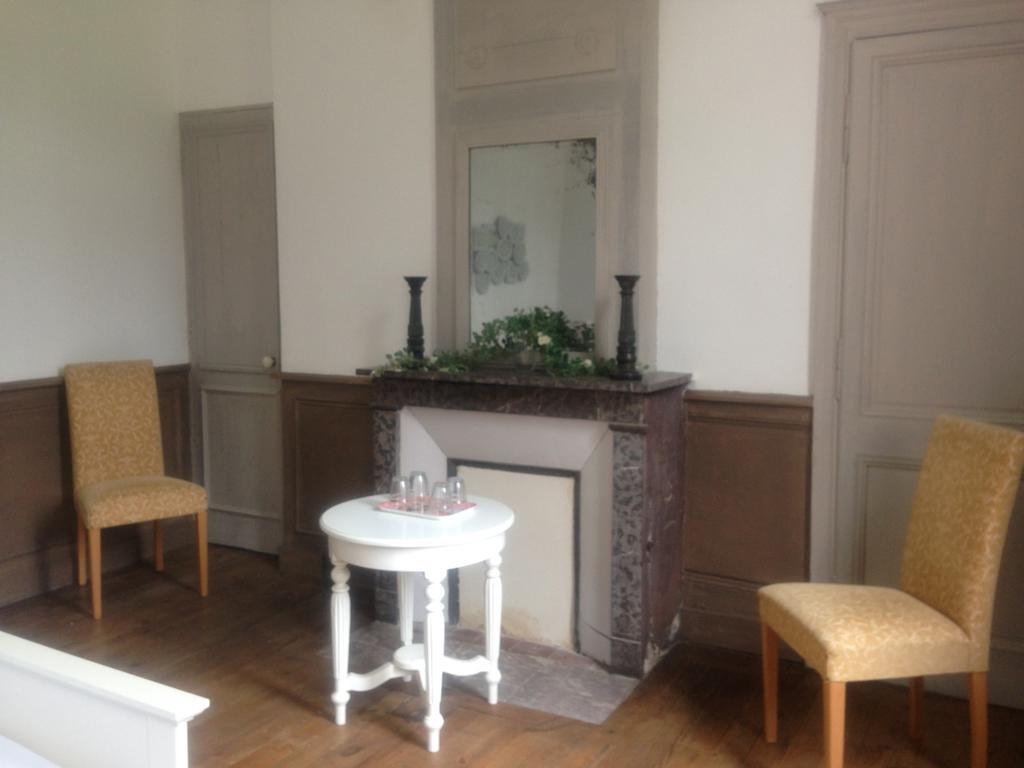Le Chateau De Grèges Kamer foto